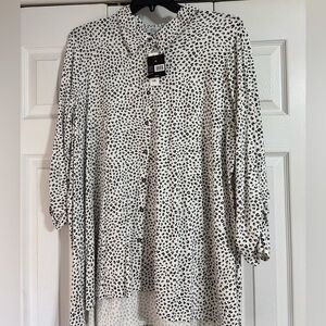 Women’s leopard print button up tunic.
